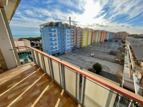 Luminous flat with a big terrace